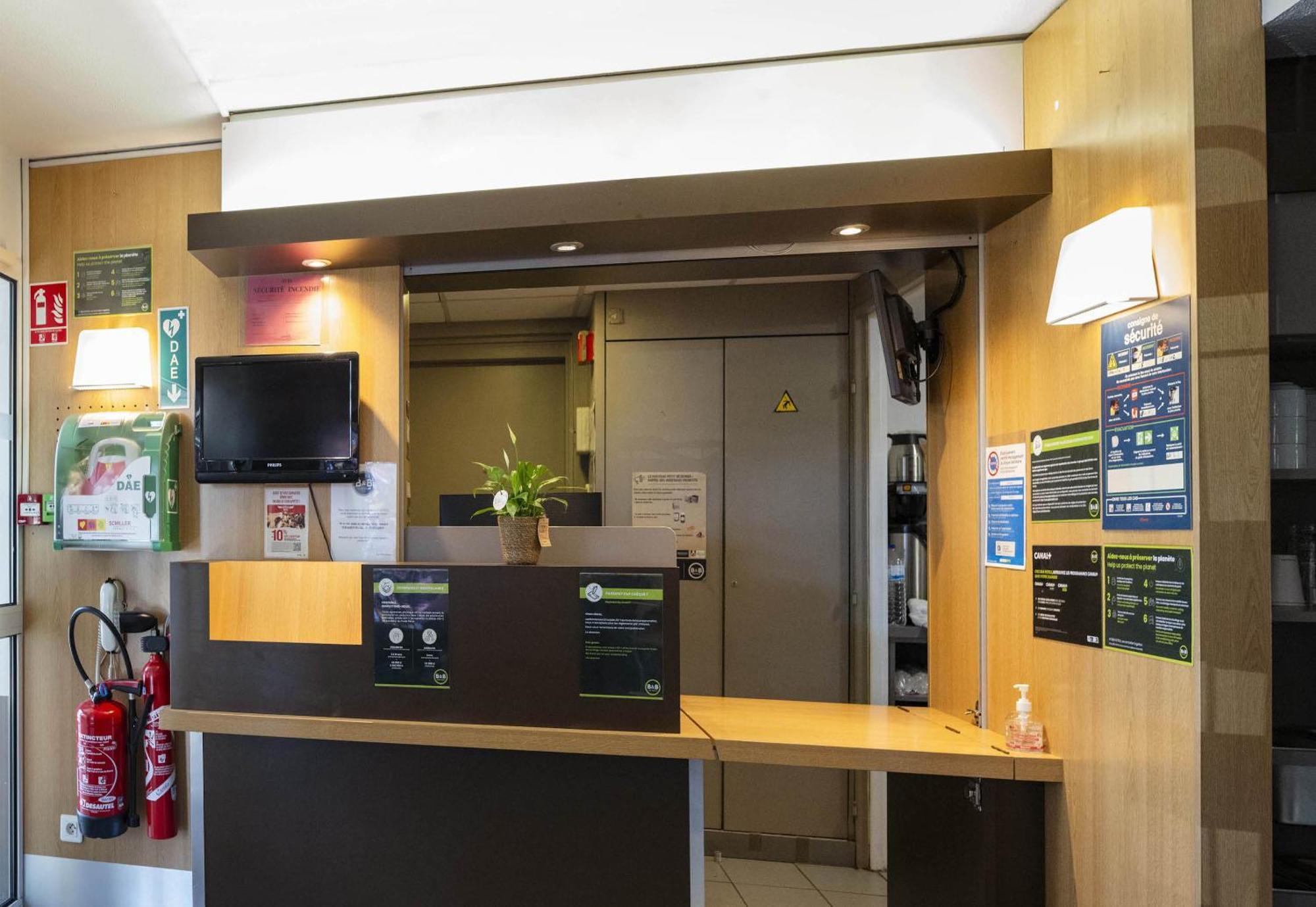 B&B Hotel Avignon 1 لو بونتيه المظهر الخارجي الصورة