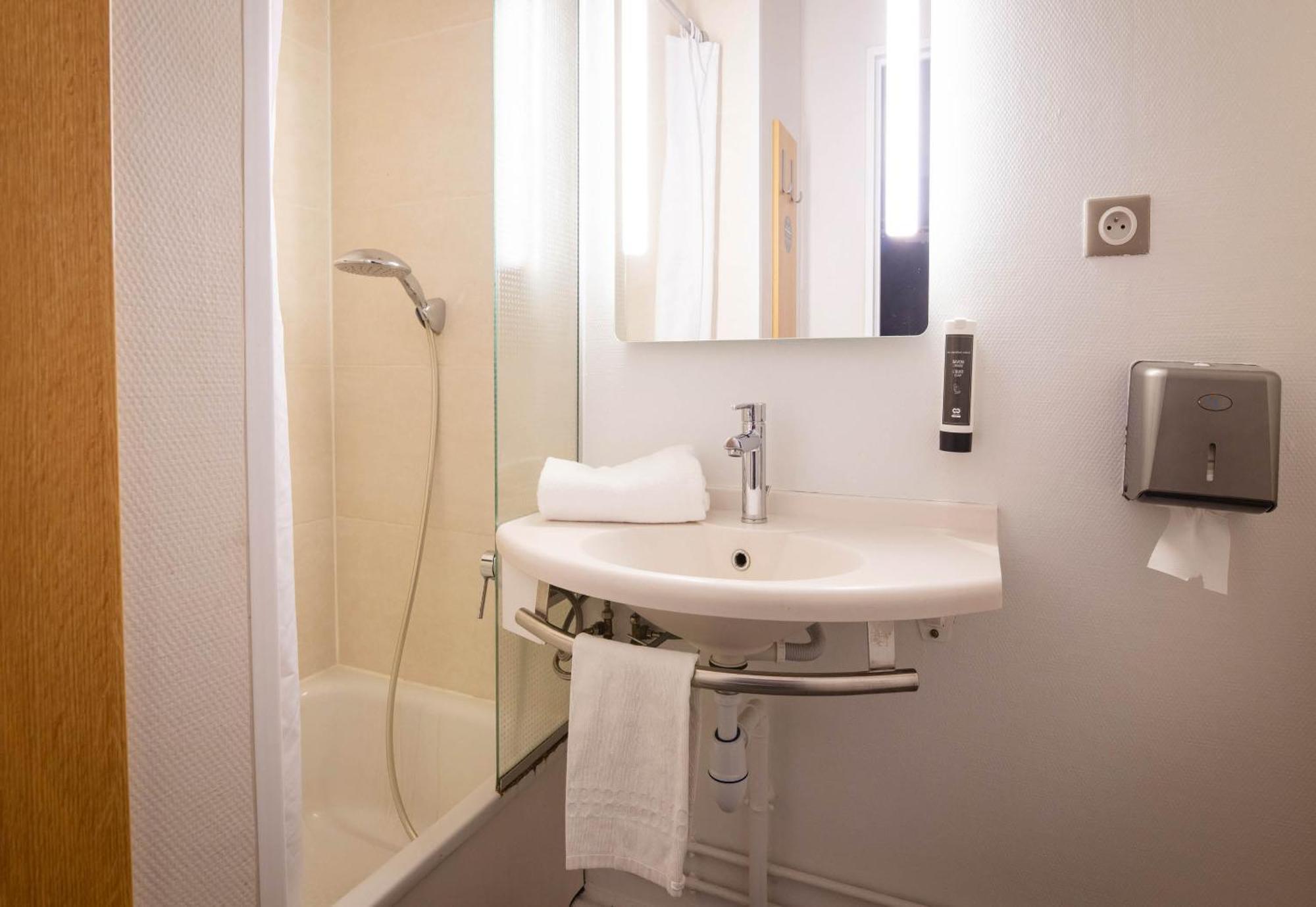 B&B Hotel Avignon 1 لو بونتيه المظهر الخارجي الصورة
