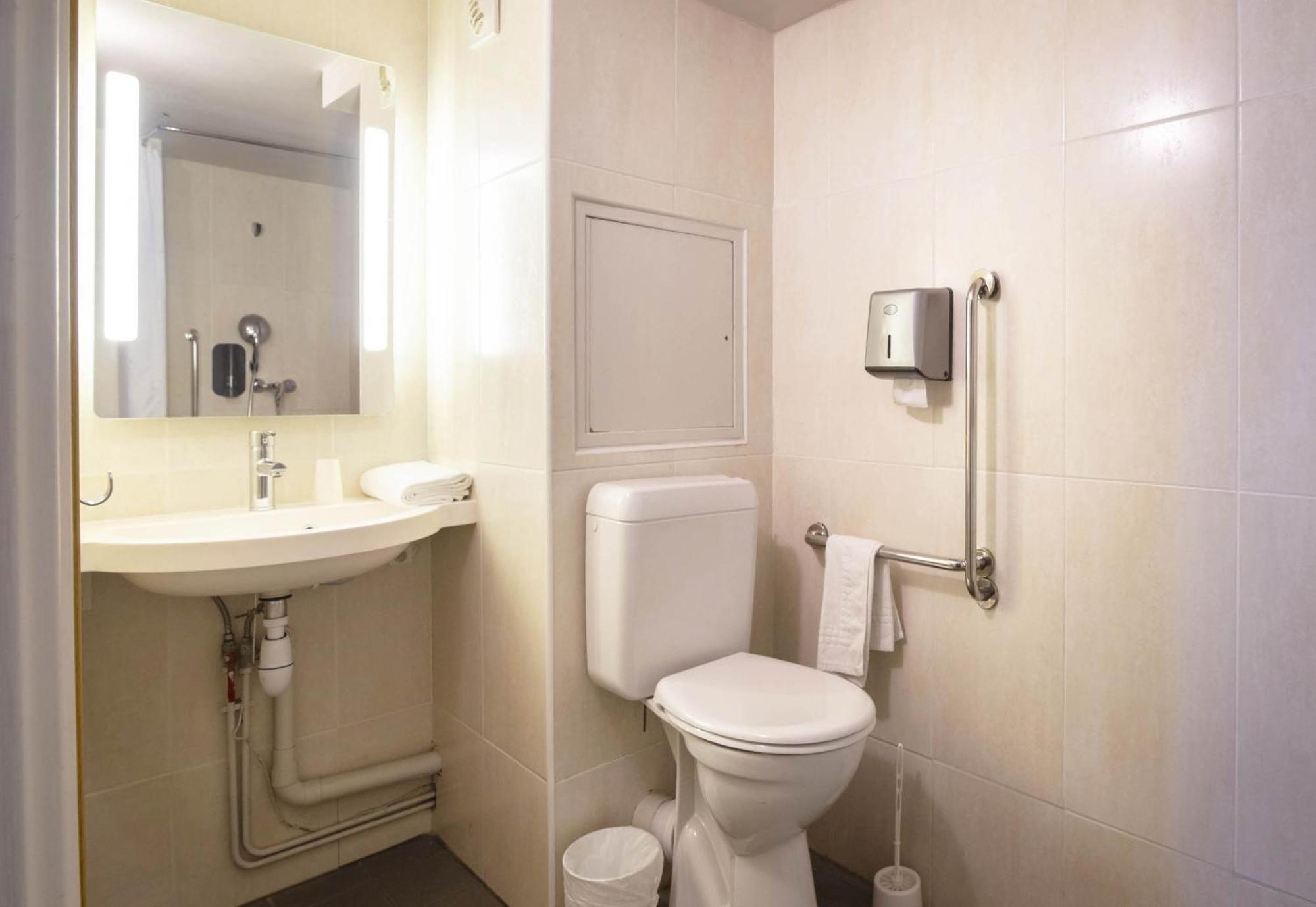 B&B Hotel Avignon 1 لو بونتيه المظهر الخارجي الصورة