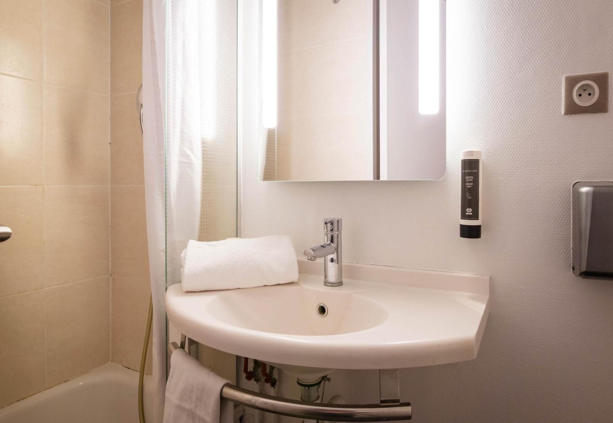 B&B Hotel Avignon 1 لو بونتيه المظهر الخارجي الصورة